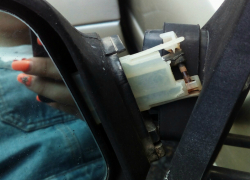 Девушка предлагает таганрожскому автохулигану "сдаться" ей добровольно