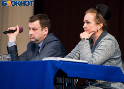 Из-за скандала началась им же и закончилась встреча с главами Таганрога по дорожному вопросу
