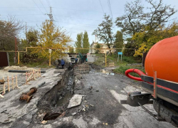 Беспокоивший таганрожцев участок перекрыли - идут ремонтные работы