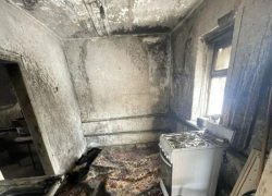 Покурил и обгорел: в селе под Таганрогом произошёл пожар в летней кухне