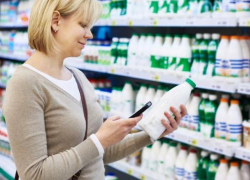 Таганрогским продавцам наказали отделить молочные продукты от заменителей