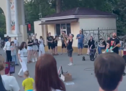 «Цой жив»: рок-группа из Донецка вызвала фурор  в Таганроге