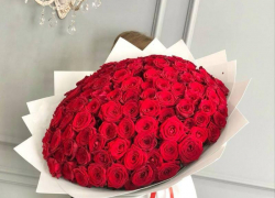 Праздник любви: идеи уникальных подарков для вашей второй половинки