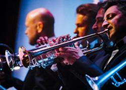 "В джазе только...парни": в Таганрог с концертной программой приезжает краснодарский биг-бенд Георгия Гараняна