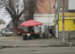 "Новая метла - по новому метёт": палаткам у Старого базара в Таганроге приходит конец 