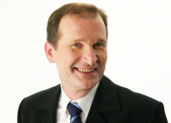 Мэр Москвы поздравил нашего земляка Федора Добронравова с днем рождения