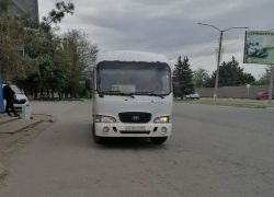 В Таганроге нарастает бунт пассажиров против автохлама, который ещё и не дождёшься в сторону СЖМ