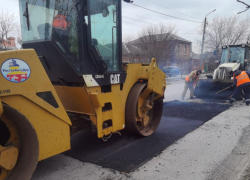 В Таганроге заработали асфальтовые заводы: дорожные работы продолжаются 