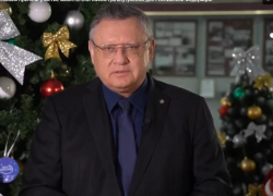 Таганрогский школьник получил новогодний подарок от заместителя министра МВД РФ