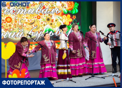 «Душа поёт!»: в Таганроге прошёл фестиваль «Осенний бульвар» 