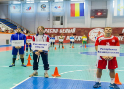 В Таганроге проходят финальные соревнования по гандболу V летней Спартакиады молодёжи России