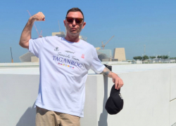 «Главное, не облизывайте его»: Рома Зверь поделился атмосферными фото с Байкала