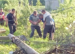 Под Таганрогом пьяный мужчина решил проверить Ниву на прочность