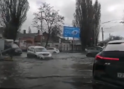 Потопов больше не ждать?«Благоустройство» отчиталось об очистке ливневки в центре города