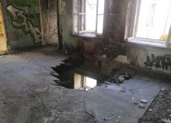 Ловушка для детей в заброшенном доме в Таганроге 