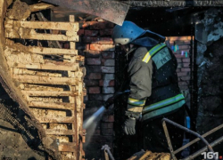 Под Таганрогом в Мелентьево  в пожаре  сгорел человек