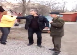 В Таганроге председатель гаражного кооператива напал на женщину