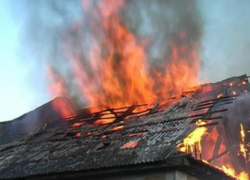  На улице Чапаева в Таганроге сгорел частный дом