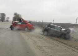 Девушка погибла после страшного столкновения с джипом на трассе под Таганрогом