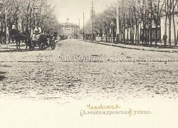 Почему некоторые улицы в Таганроге переименованы наполовину? 