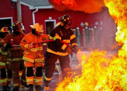 В Таганроге при пожаре в жилом доме погибли два человека