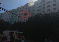 Пожарные Таганрога потушили квартиру и спасли людей