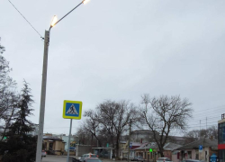 В Таганроге на переходе, где сбили семью, появилось дополнительное освещение