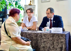 46 человек пришли на прием, организованный в Таганроге для участников СВО и их семей