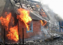 Неосторожное курение: в Таганроге при пожаре погиб человек 