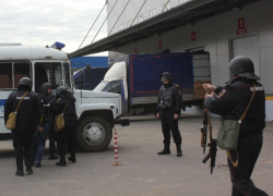 Силовики проводят в Таганроге антитеррористические учения