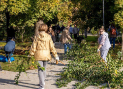 Вчера в Таганроге прошел субботник
