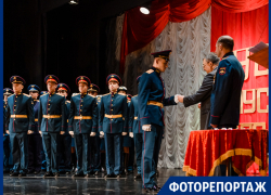 "Офицеры, россияне": молодые лейтенанты Таганрога пополнят ряды ВС РФ