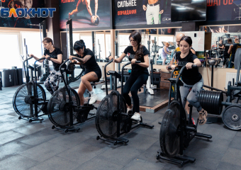 Пятый день спортивного этапа  «Мисс Блокнот Таганрог-2025»: кто крутил педали быстрее всех?