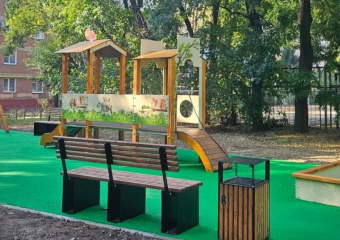 В Таганроге дворовые территории приводят в порядок