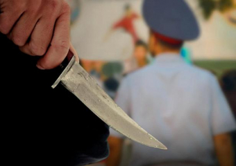 Житель Неклиновского района напал на полицейского с ножом 