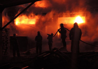 В Таганроге произошел пожар в производственном цехе