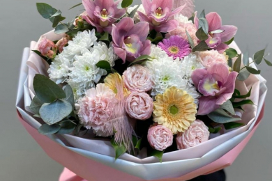 Букеты на заказ от салона цветов  «Мир цветов»