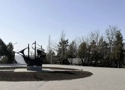 Глава Таганрога гуляет по паркам, а местные жители не верят в туристический потенциал города