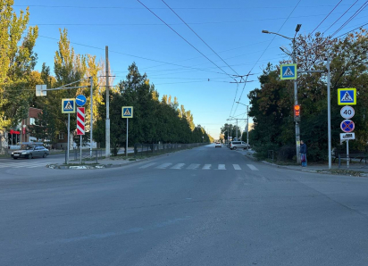  Сбил сразу троих и скрылся: в Таганроге полиция ищет очевидцев ДТП
