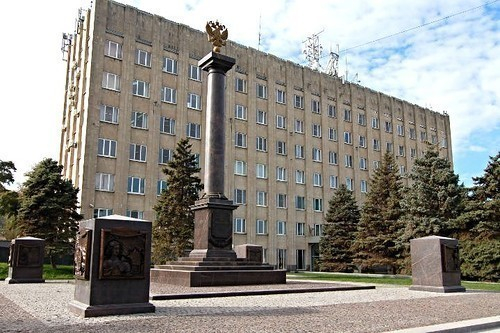 Падение таганрогской стелы «Город Воинской Славы» не подтвердили