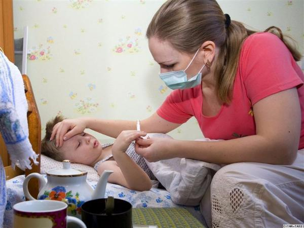 Таганрогские врачи советуют горожанам кушать витамины и высыпаться