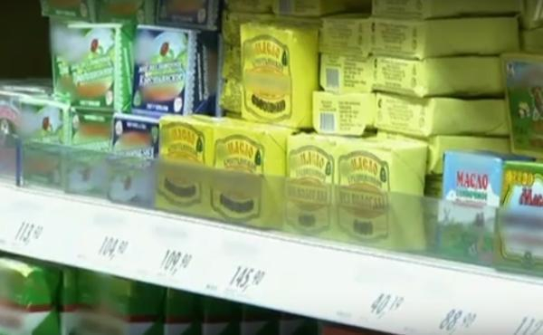 На прилавках магазинов Таганрога обнаружили опасные для здоровья продукты