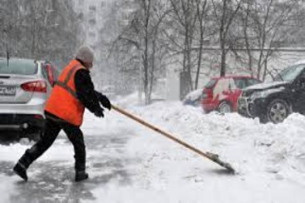 В Таганроге снегоуборочная техника работает выборочно