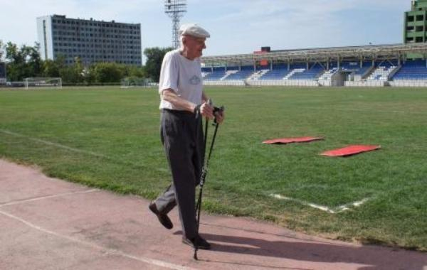 95 –летний ветеран показал мастер-класс подрастающему поколению и сдал нормы ГТО