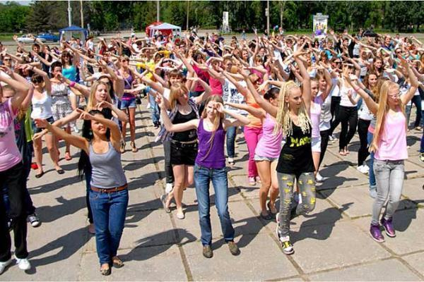 Власти Таганрога подготовили для молодежи обширную праздничную программу