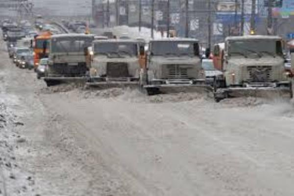 В Таганроге вновь некому чистить дороги от снега
