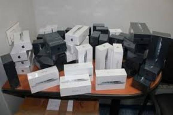 В Таганроге изъяли незаконно ввезенные « Айфоны»