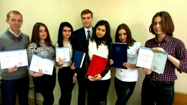 Студентам украинского ВУЗа выдали российские дипломы