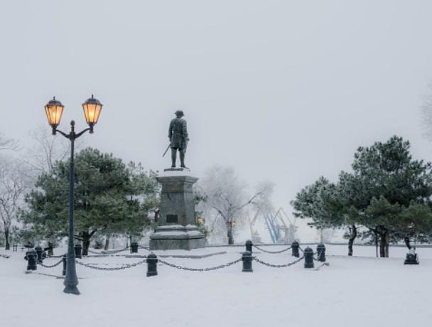 В Таганроге два дня будет продолжать идти снег
