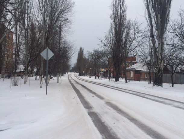 Власти Таганрога забыли, что в снегопад город чистят (Фото)